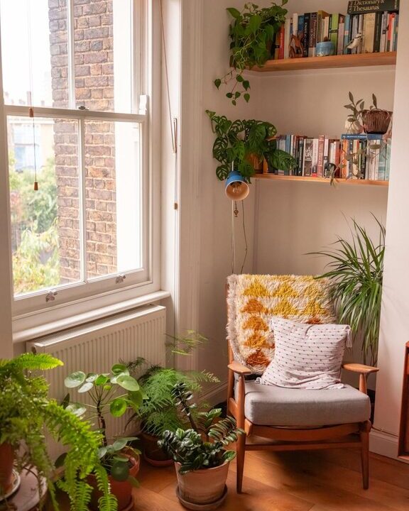 Tips for Creating a Cozy Reading Nook in Any Space
